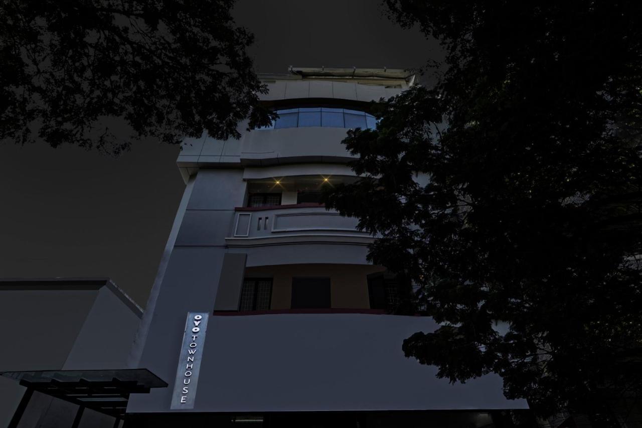 Super Townhouse G Silver Hotels Near Us Biometric 첸나이 외부 사진